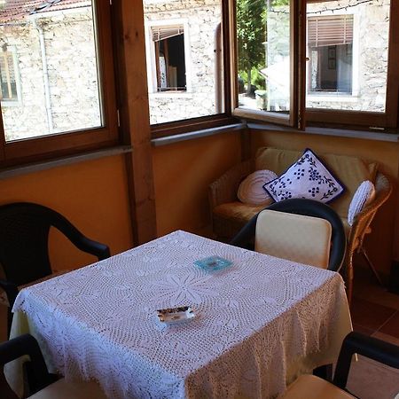 Home In Garfagnana Vagli di Sotto Eksteriør billede