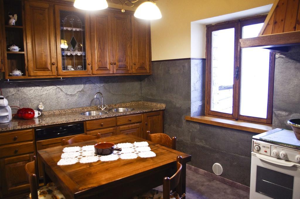 Home In Garfagnana Vagli di Sotto Eksteriør billede